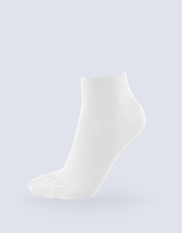 GINA dámské ponožky střední, bezešvé, jednobarevné Bambusové ponožky 82004P  - bílá  38/41